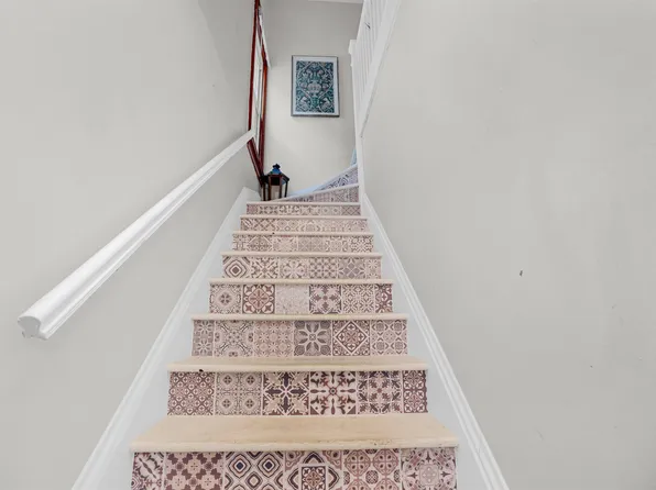 16 Stegman Terrace image 2 of 48