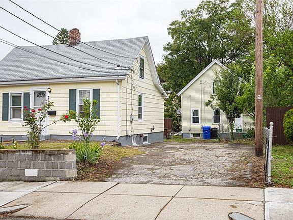 2nd image of 7-5 Mary St