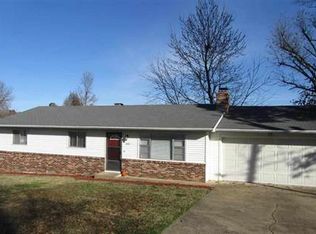 1401 Cross St, Mountain Home, AR 72653