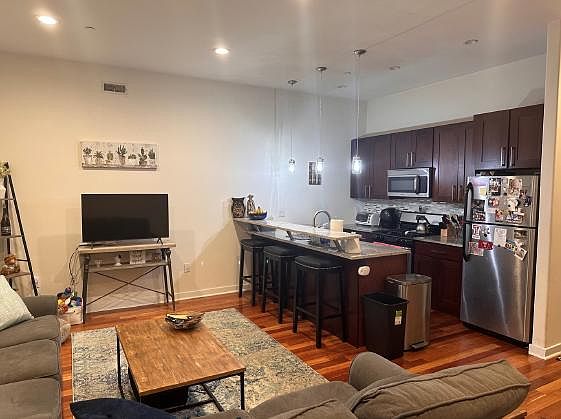 2nd image of 845 N 19th St #1