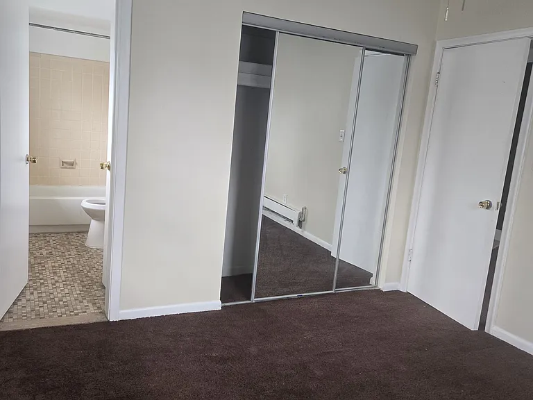 15142 Tireman Ave #7 — Photo 10