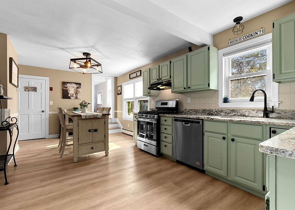 23 Lincoln Ave, South Hamilton, MA 01982 | Zillow