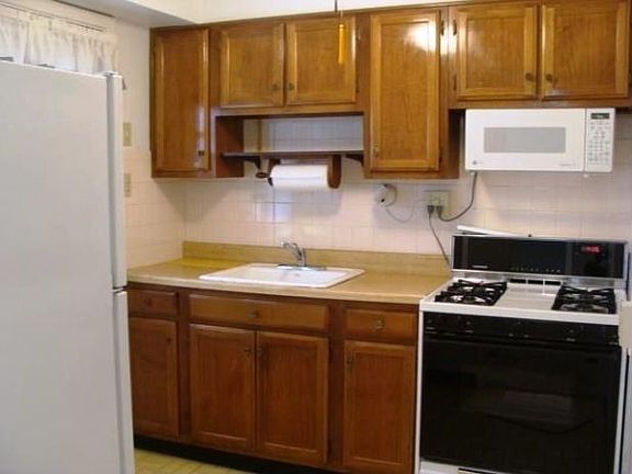 2nd image of 251 Buckner Dr #154
