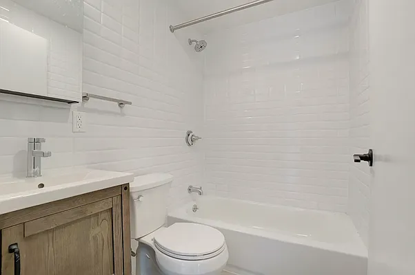 Rented by True Real Estate Group | media 7