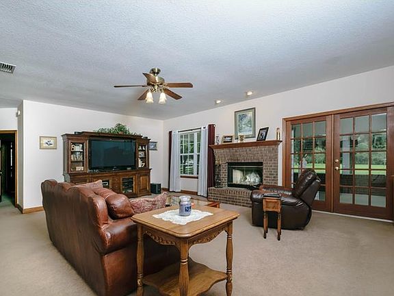 2nd image of 15317 Thoroughbred Ln