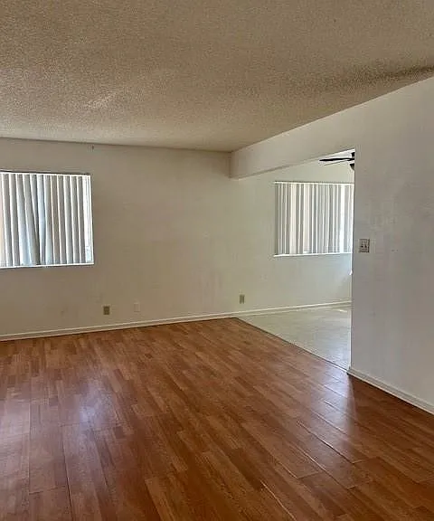 41611 Marine Dr — Photo 4