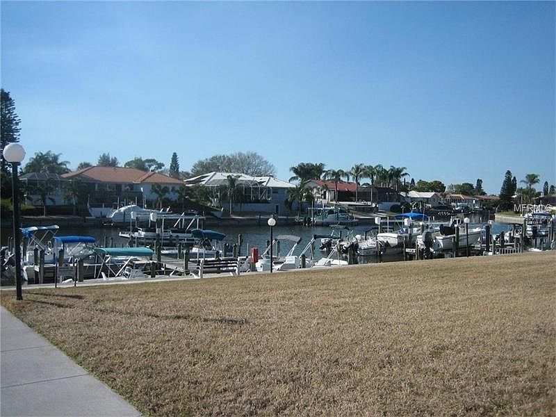 1st image of 25 Del Prado Dr