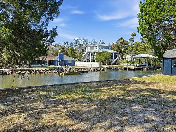 5th image of 3708 N Hiawatha Ter