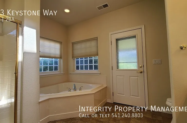 233 Keystone Way — Photo 21