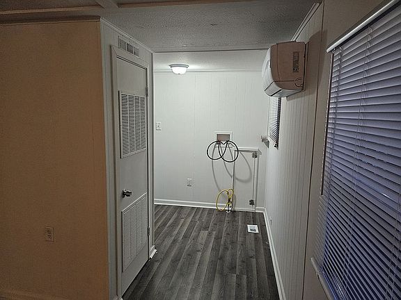 5th image of 25151 Dequindre Rd #30