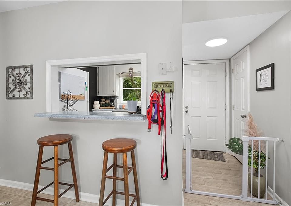 300 E Main St, Pilot Mtn, NC 27041 MLS 1125090 Zillow