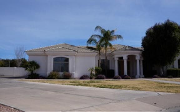 2nd image of 1937 N Stevens Cir