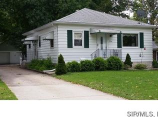 226 3rd Ave, Edwardsville, IL 62025