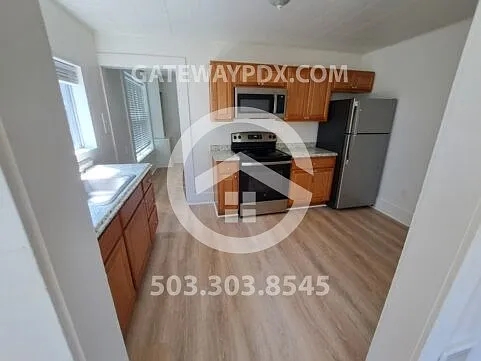 1038 Grove St #A — Photo 5