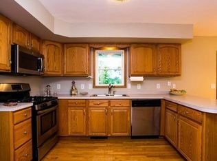 1196 Washington St #B, Weymouth, MA 02189