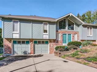 9808 E 90th Ter, Kansas City, MO 64138