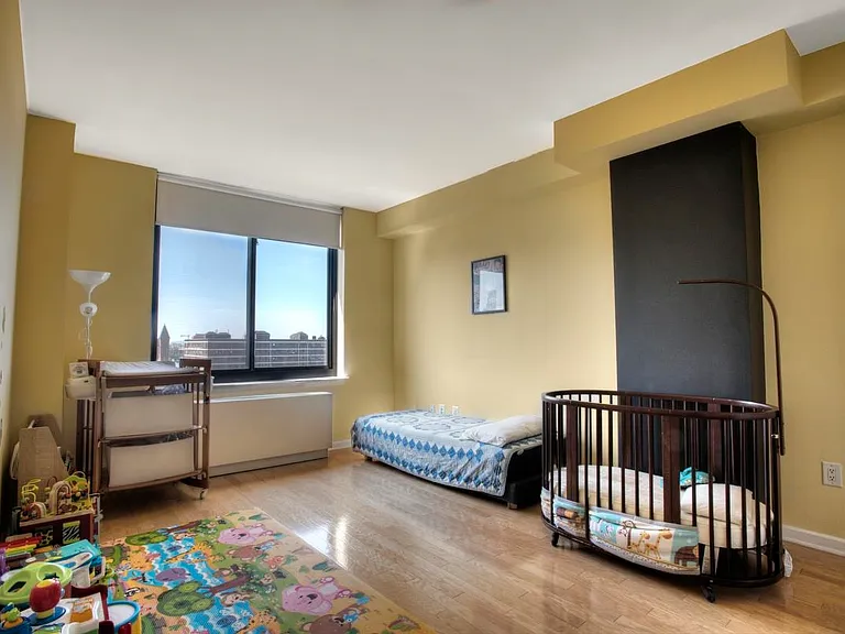 700 Grove St #12J — Photo 7