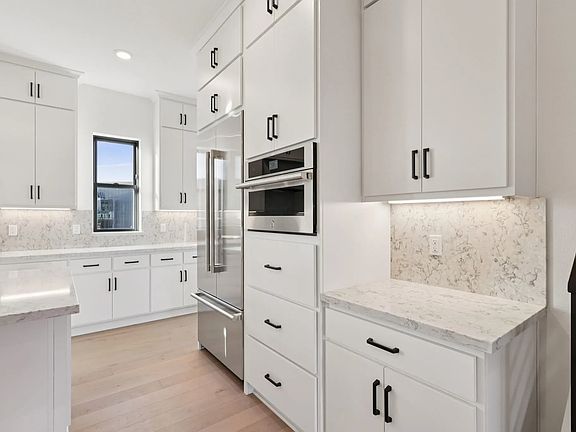 Rooftops Lot 1603 Kitchen