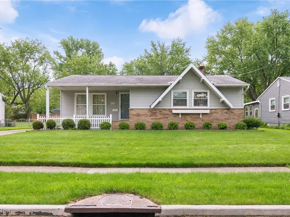 4233 N Gilwood Dr, Stow, OH 44224
