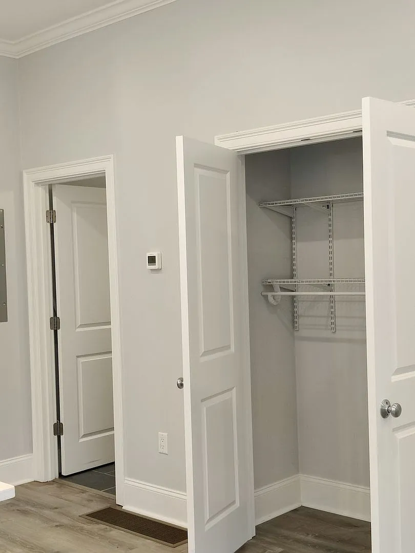 No Brokers Fee, No Security Deposit, In-Unit Washer and Dryer, Central Heat/AC, Heat, Parking Inc... — Photo 3