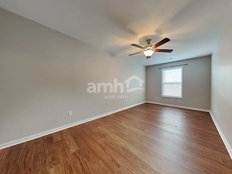 8124 Cambridge Reserve Dr — Photo 18