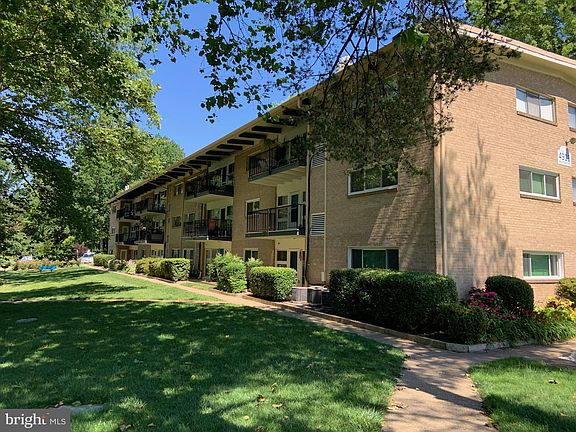 4th image of 4911 Americana Dr APT T3