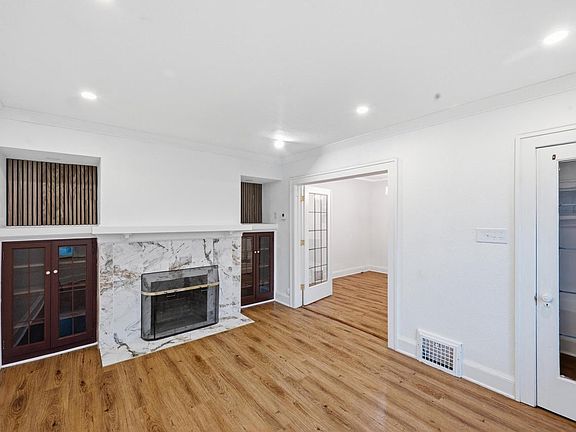 5th image of 1128 W Capitol DRIVE
