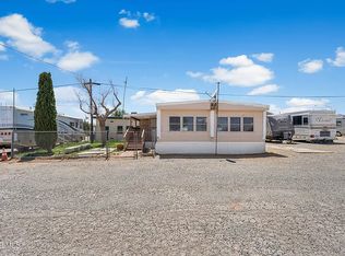 2121 Nadeau St, Mojave, CA 93501