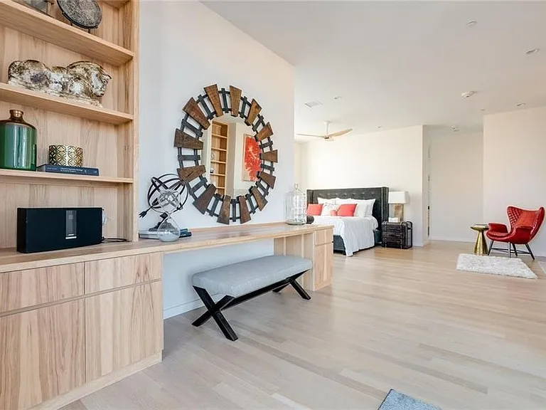 701 N Hudson Ave #500 — Photo 19