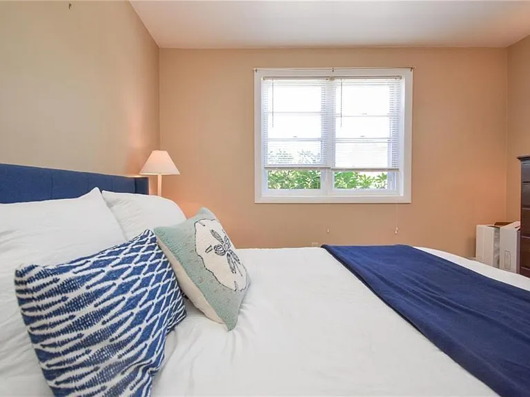 70 Carroll Ave #509 — Photo 31