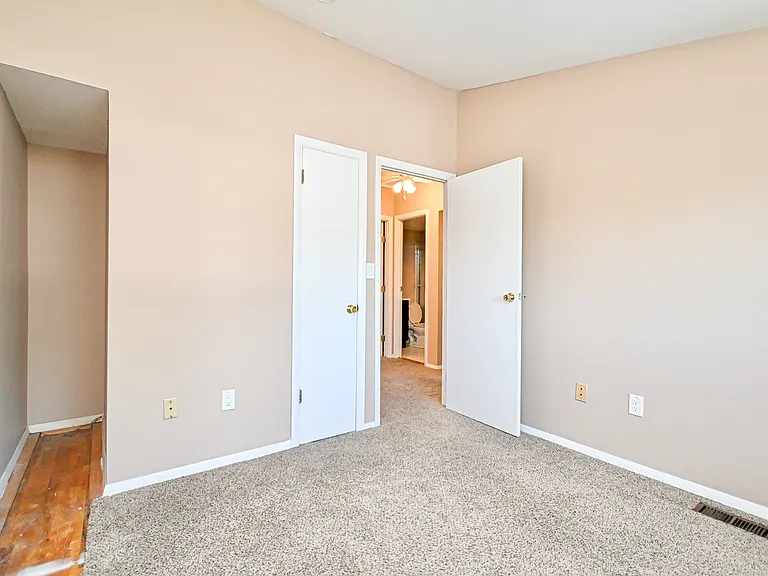 7752 Montgomery Rd #84 — Photo 25