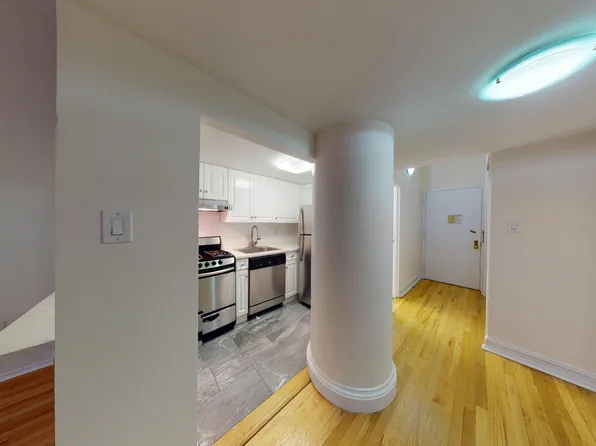 1 Astor Place image 4 of 8