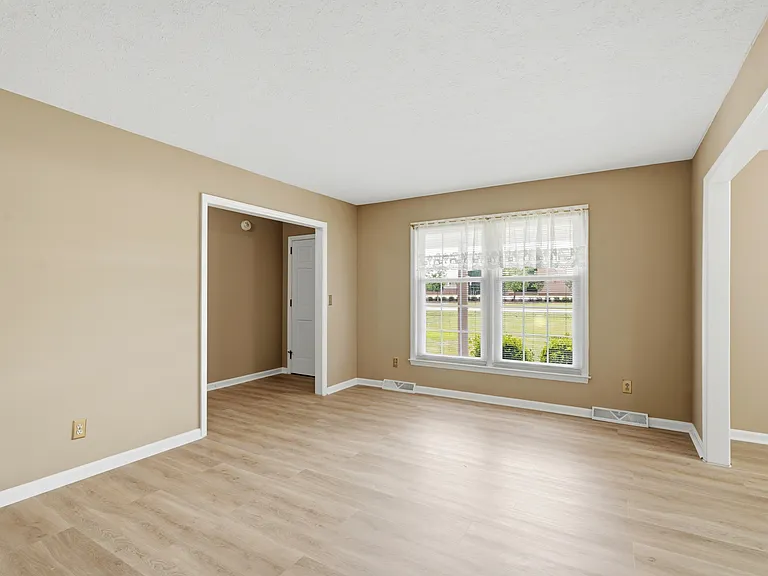 1202 Patetown Rd — Photo 6