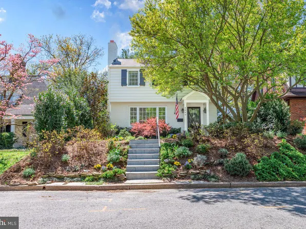 4940 Butterworth Pl NW, Washington, DC 20016