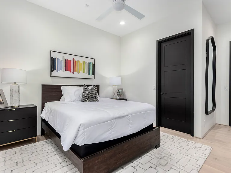 N 65th Pl — Photo 10
