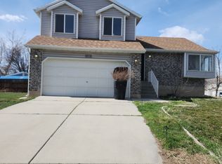 8526 S 1590 W, West Jordan, UT 84088