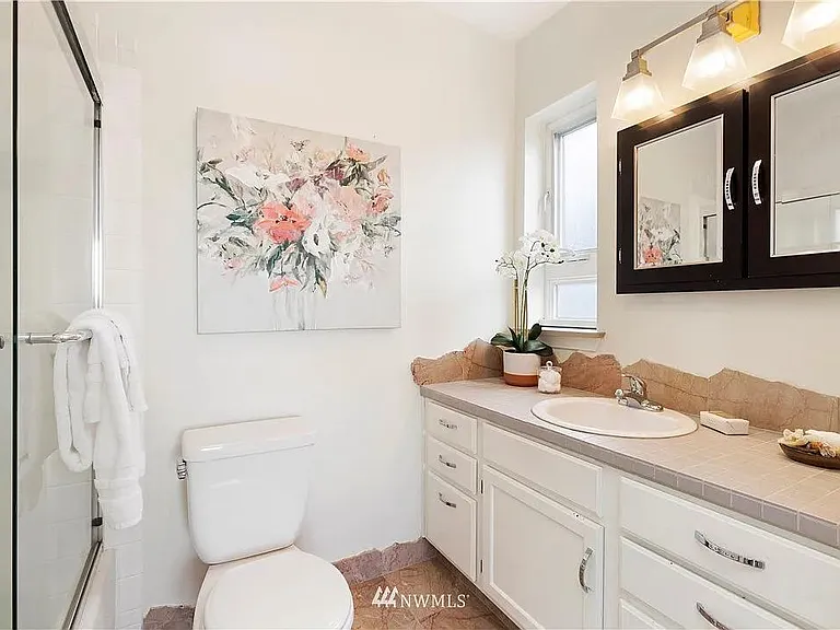 2117 N 107th St #402 — Photo 16