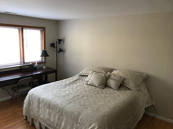 4th image of 629 S McKinley Ave APT 1N