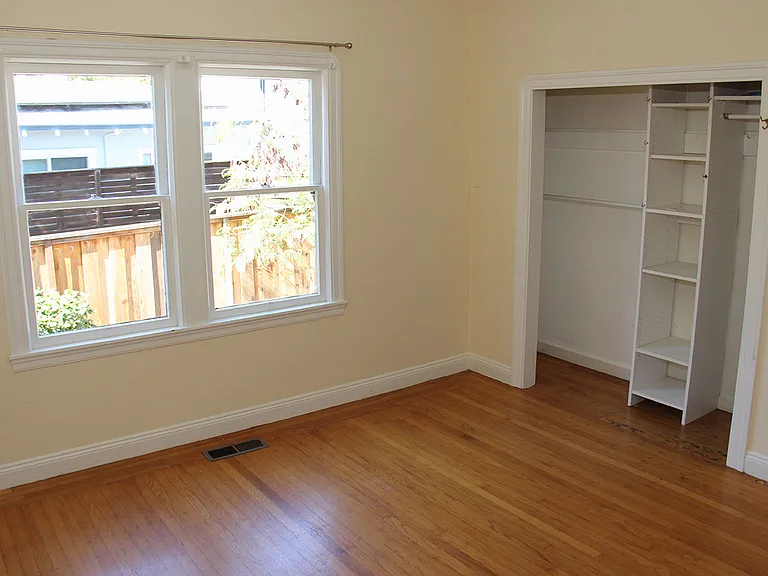 805 San Carlos Ave — Photo 22