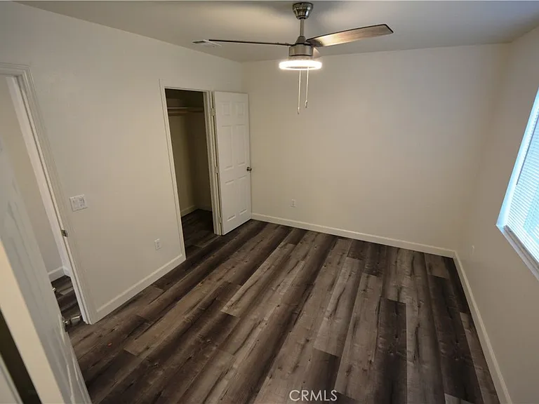 18328 Devlin Ave — Photo 14