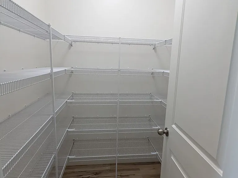 566 Lewski Lane - Residential — Photo 18