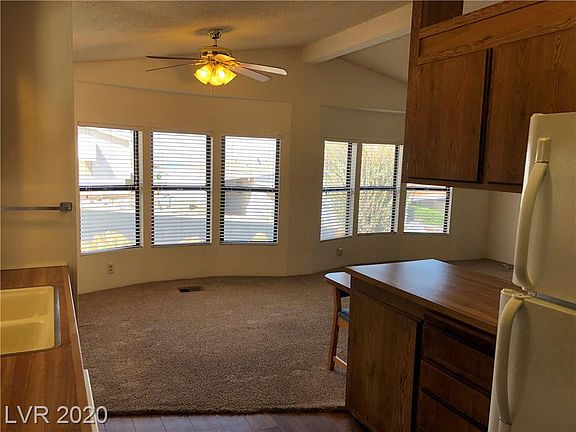 3rd image of 490 Lake Havasu Ln