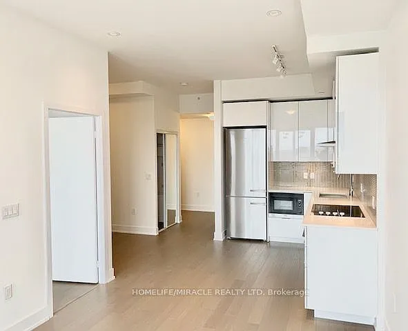 30 Shore Breeze Dr #LPH01A — Photo 9