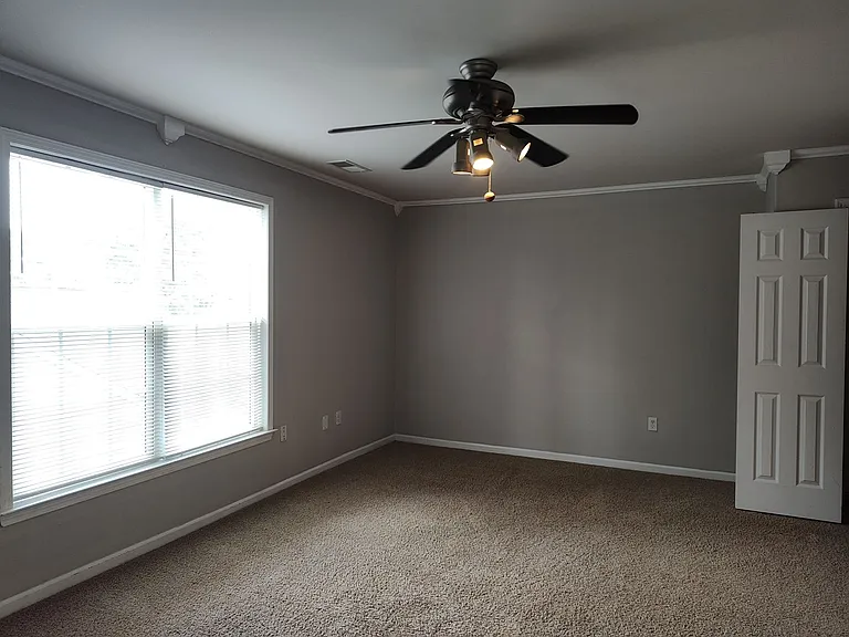 4018 Manor House Dr — Photo 26