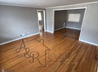 467 Fieldcrest Dr, Pittsburg, KS 66762