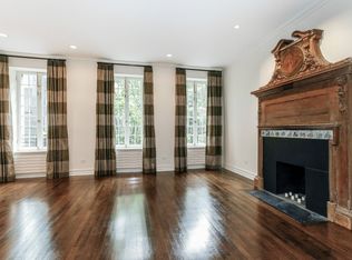 222 E 49th St, New York, NY 10017