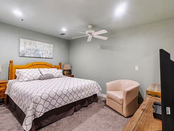 5th image of 1415 Lowell Ave #267