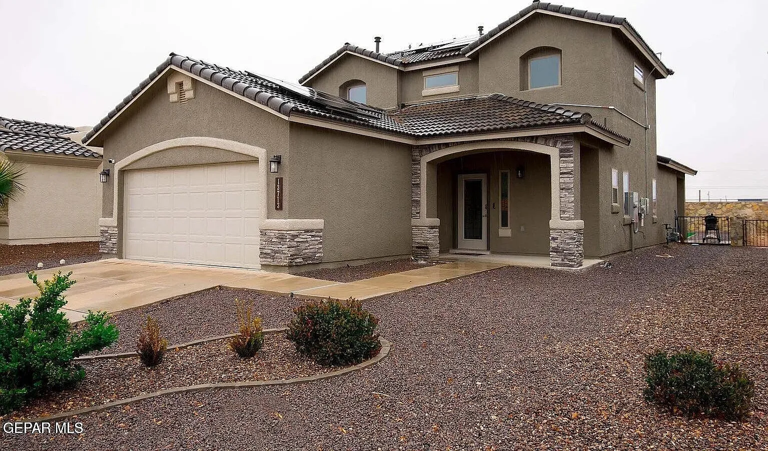 3 bed, 2.5 bath, 1797 sqft, $2,200 — Photo 1