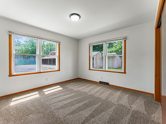 5th image of 3111 Jacqueline Dr #11405820