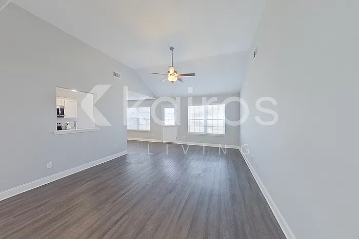228 Western Red Cedar Dr — Photo 4